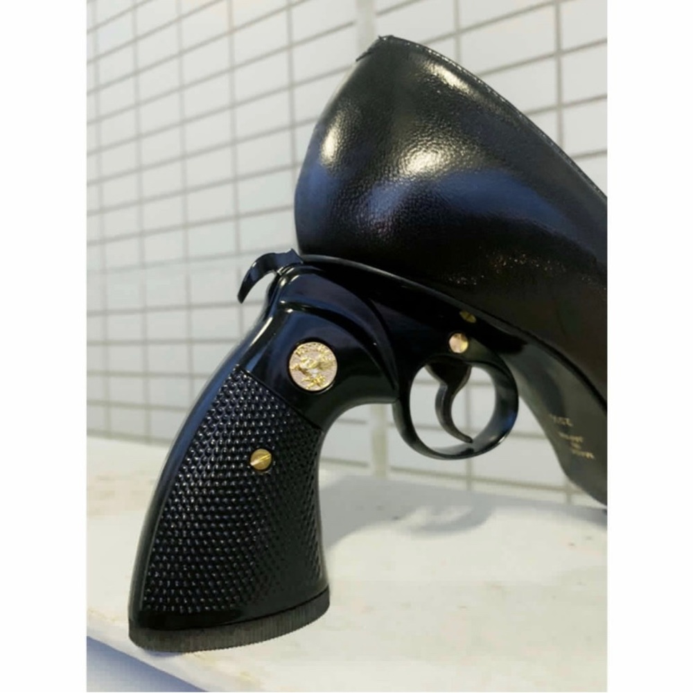 Black Triggering Heel Pumps Size 8.5 - Picture 6 of 6